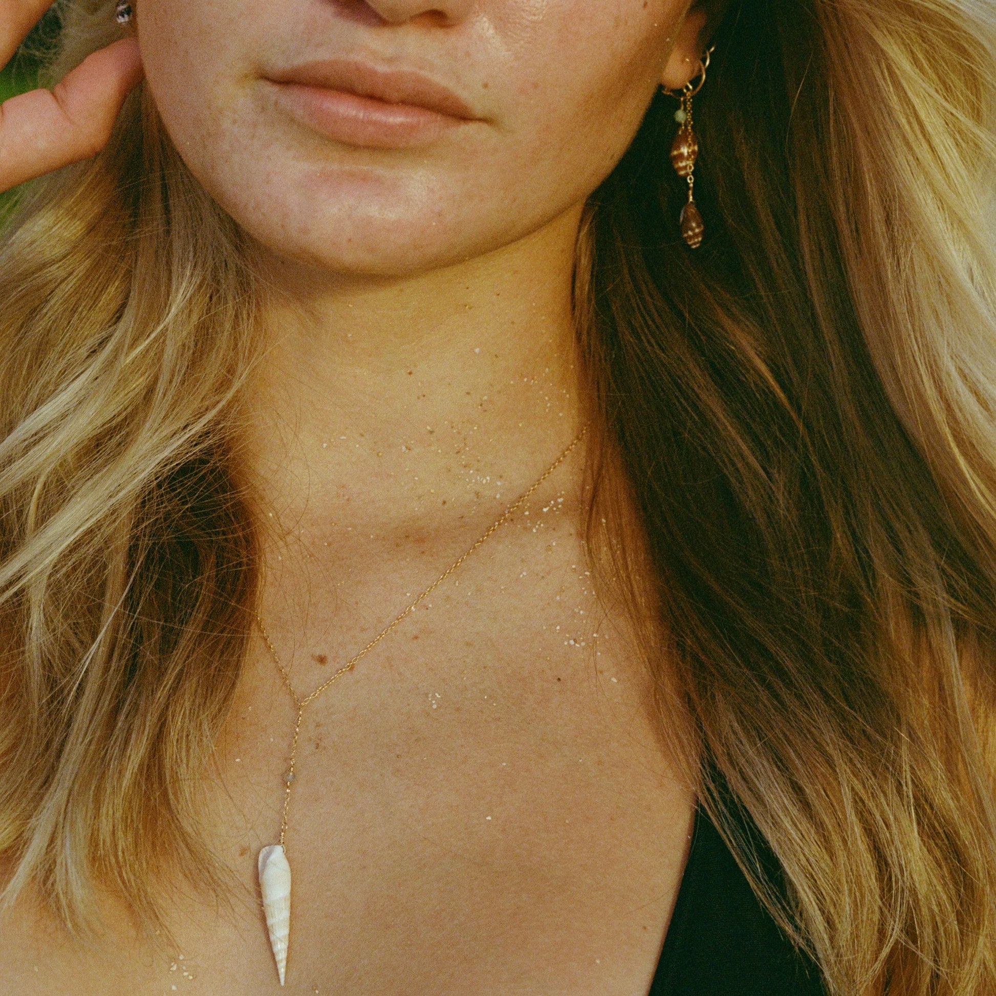 Auger Moonstone Lariat